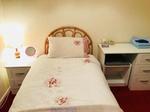 Bright, small single room available in quiet cul de sac in Ballinteer