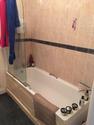 Very nice double room with private toilet available in 2 bed apartment