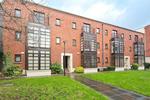 Sarsfield Quay Apartment, Liffey Street West