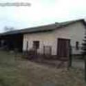 Family house (for sale) with agricultural and industrial buildings 