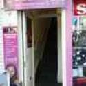 BARBER SHOP TO LET, WITH TWO BARBERS CHAIRS. 40 ABBEY STREET 1 